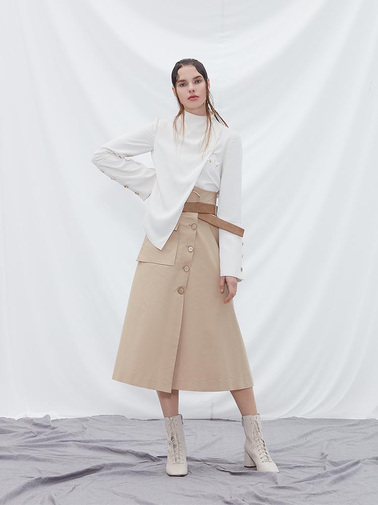 Asymmetrical Top With Brooch - BLANCORE