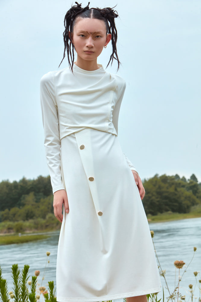PLEATED HALF TURTLENECK KNIT DRESS