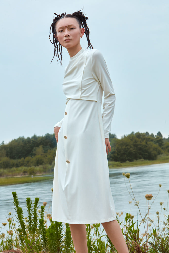 PLEATED HALF TURTLENECK KNIT DRESS