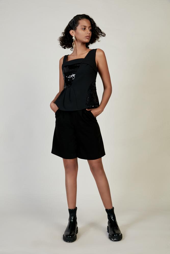 Black Asymmetric Vest - BLANCORE