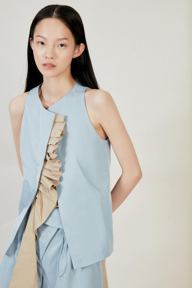 Color Block Vest With Ruffle - BLANCORE