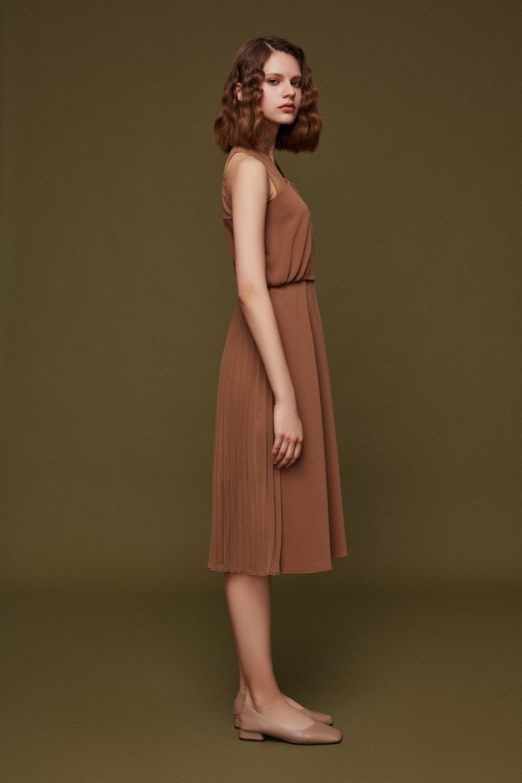 Pleats Paneled Dress - BLANCORE