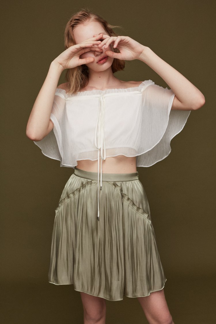 Shorts with Frilled Details - BLANCORE