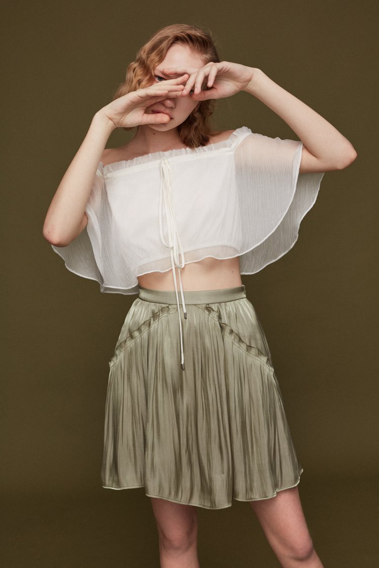 Shorts with Frilled Details - BLANCORE