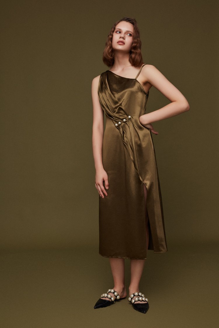 Slip Dress with Pearls - BLANCORE