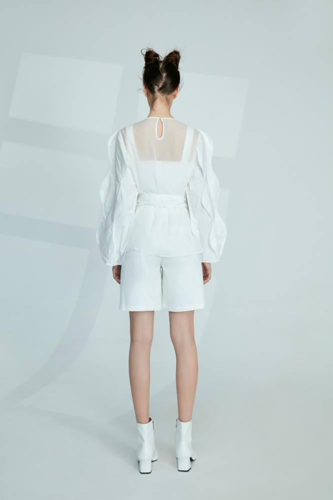 Top With Curve Sleeve - BLANCORE